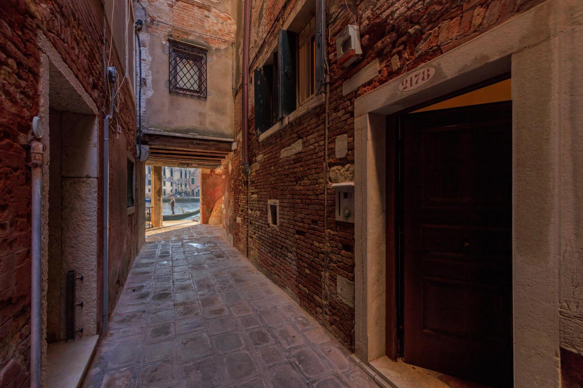 Ca' Emo Palazzo Sul Canal Grande Apartment